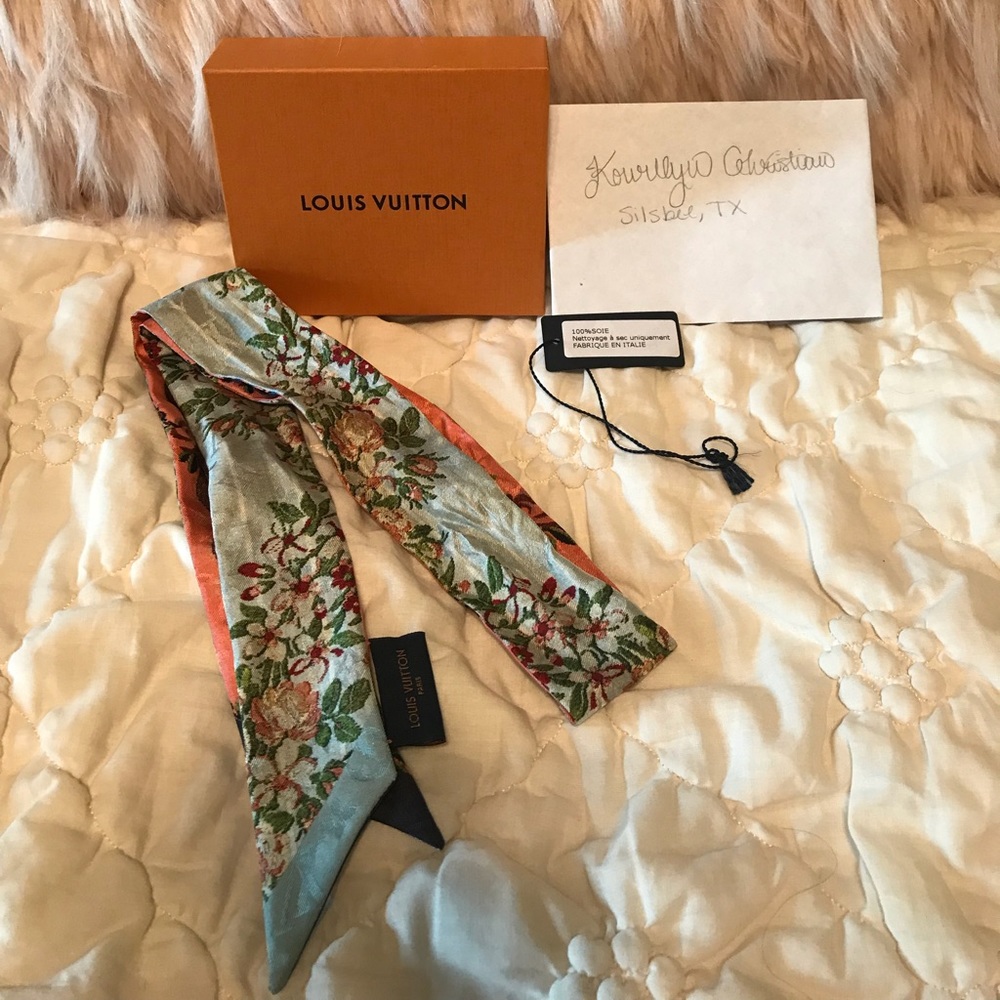 EUC Authentic Louis Vuitton Flowers XVIII Bandeau